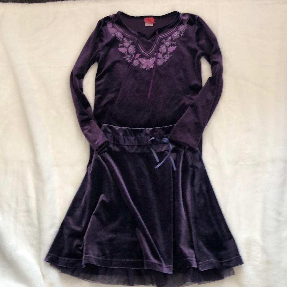 Holiday joy velour skirt and top set size 10/12